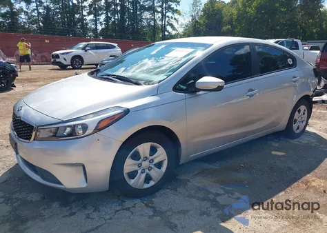 2017 Kia Forte Lx z USA, uszkodzony, nr VIN 3KPFL4A74HE084282